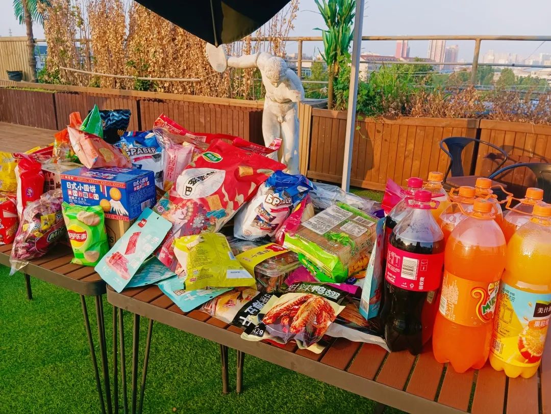 济南三人行画室生日会